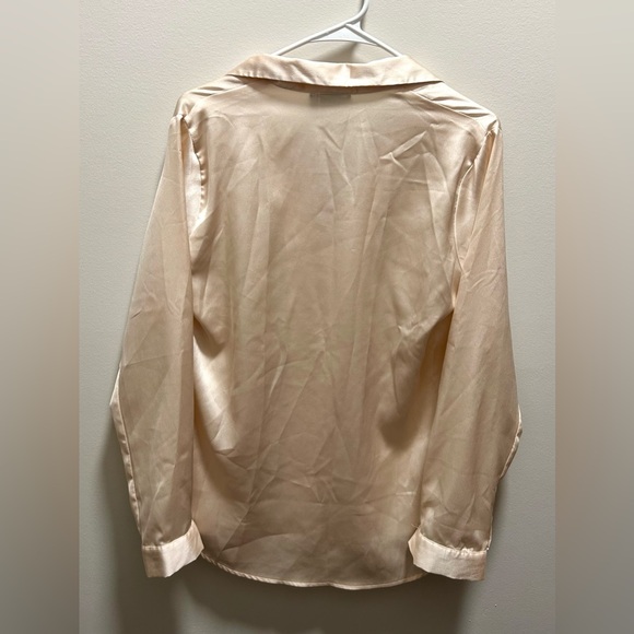 ASOS DESIGN relaxed satin long sleeve shirt - Picture 4 of 9